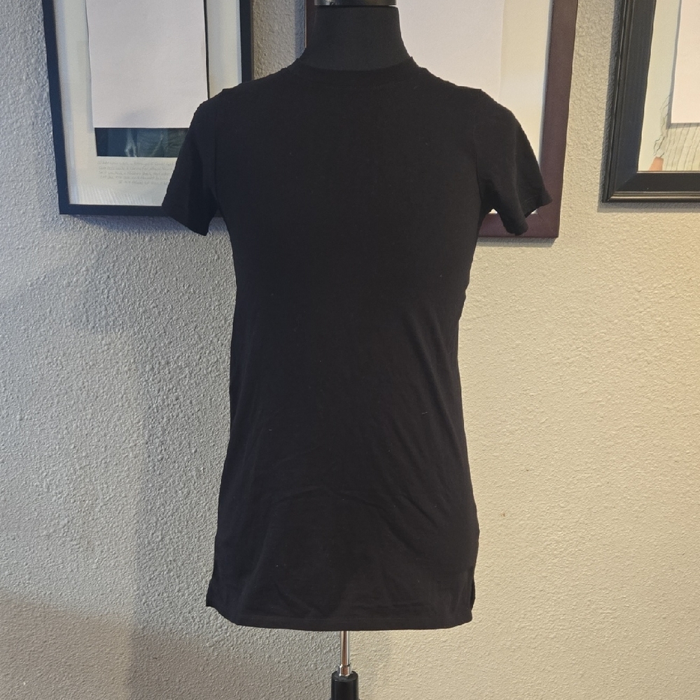 Old Navy Black Short Sleeve Tee